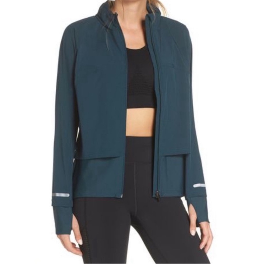 Sweaty Betty Fast Track Jacket with hood
size small